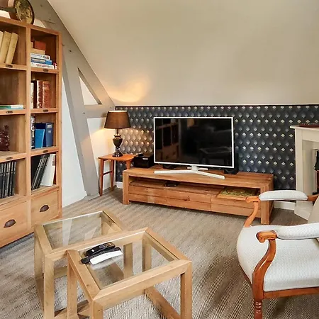 Au Verger De La Pommeraye Bed & Breakfast